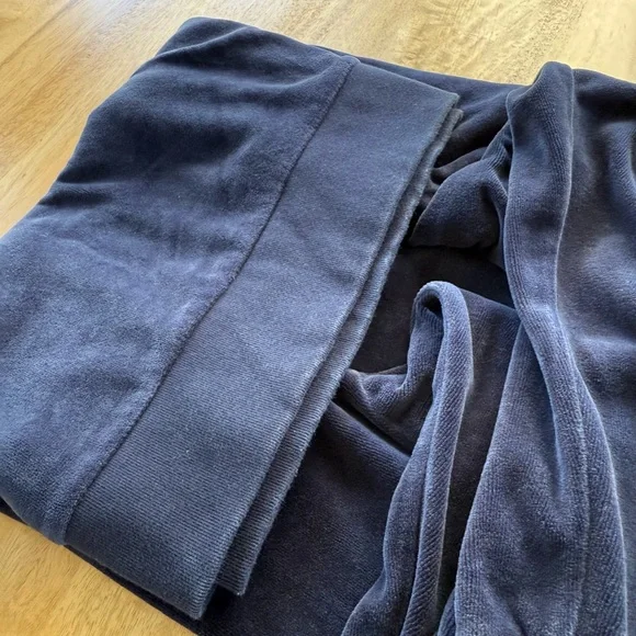 Adidas Navy Velvet Crewneck - Picture 13 of 13